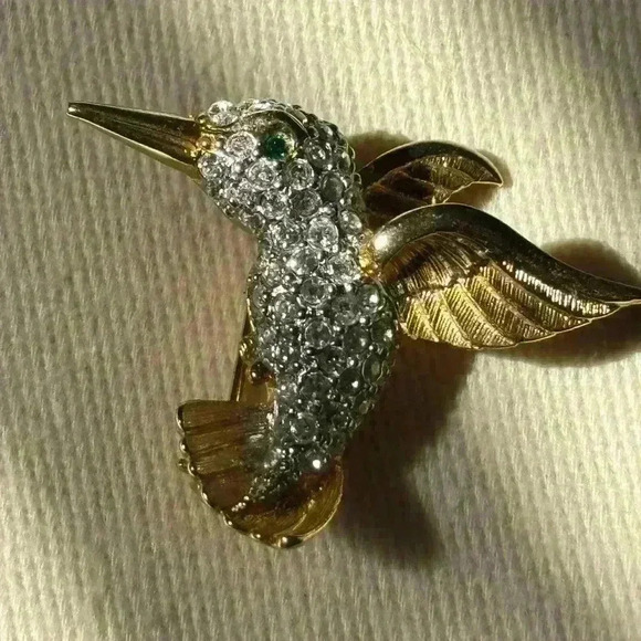 Crystal hummingbird brooch - Picture 4 of 9